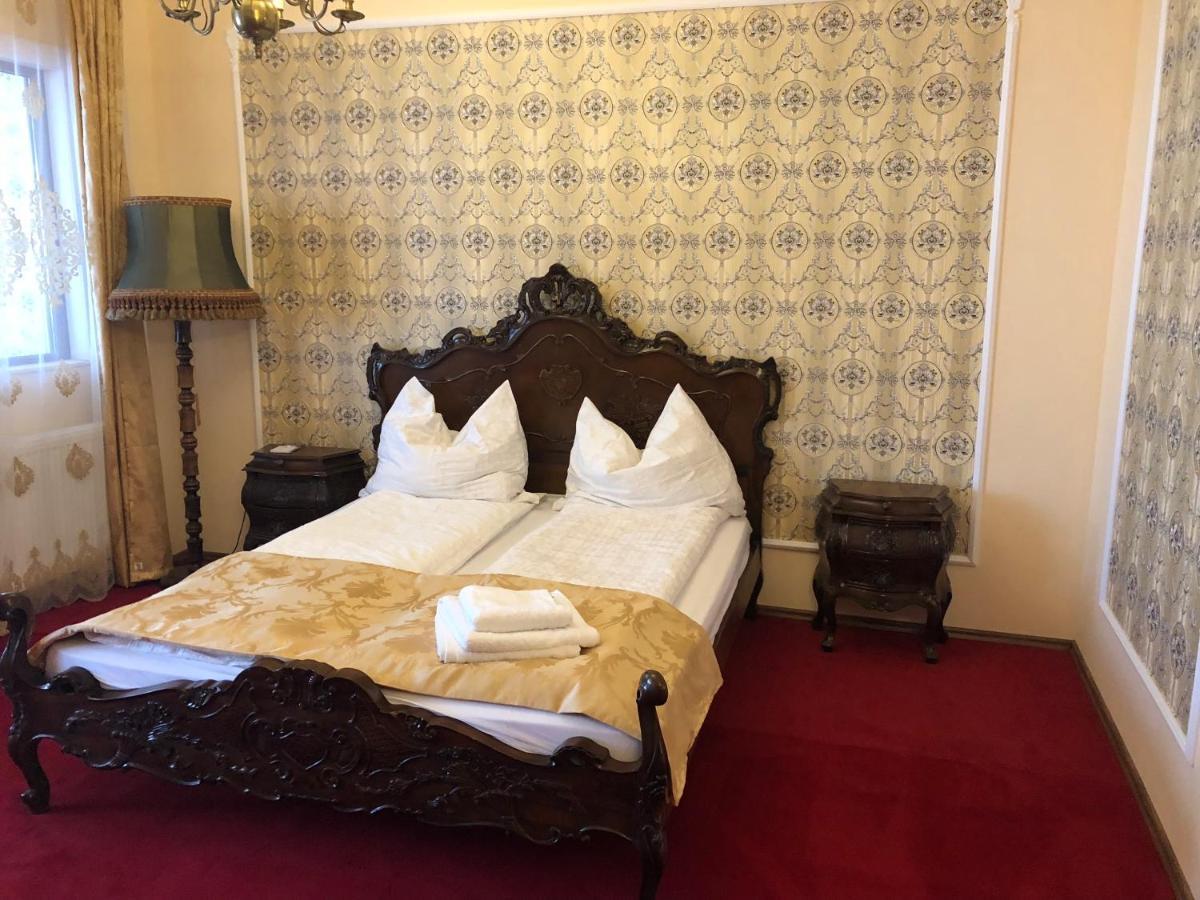 Lambach Villa เมือร์ซซุชลาก ภายนอก รูปภาพ