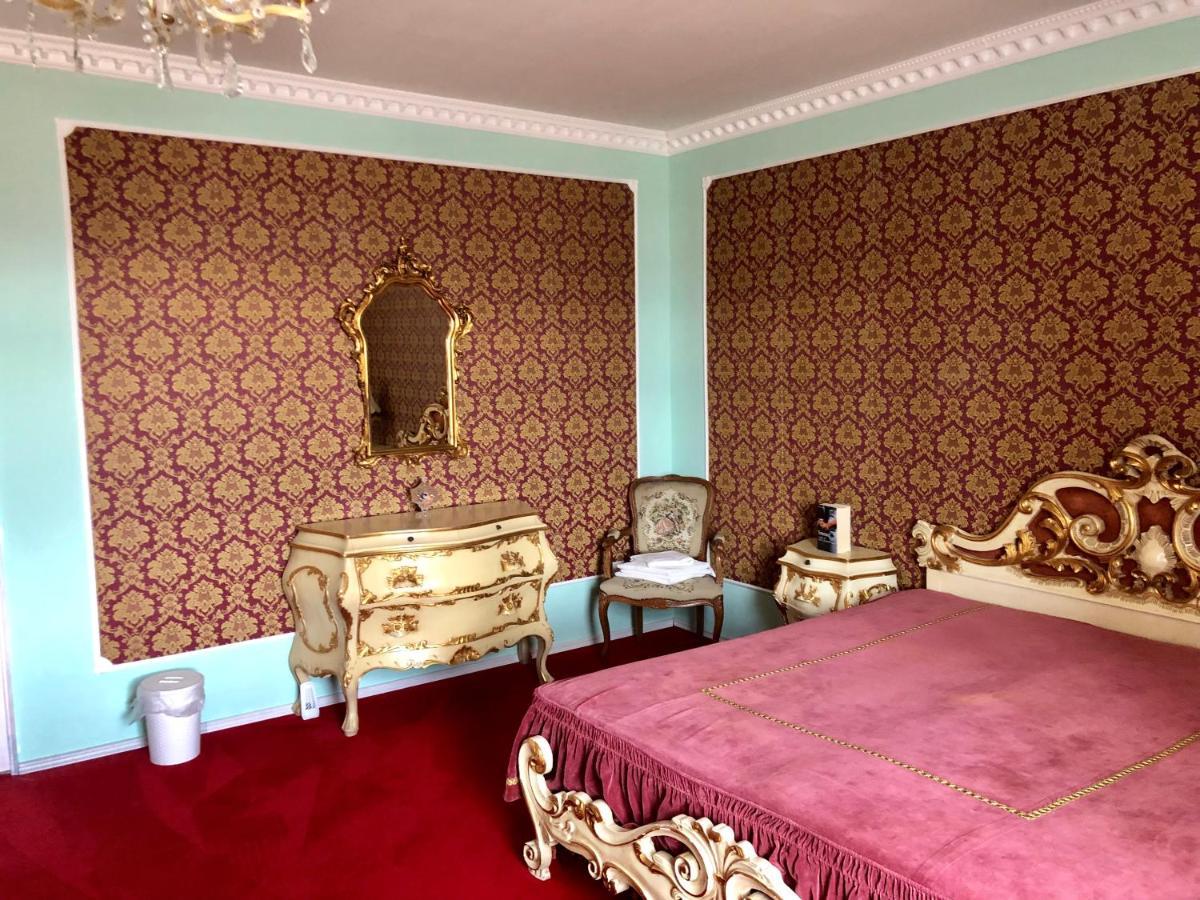 Lambach Villa เมือร์ซซุชลาก ภายนอก รูปภาพ